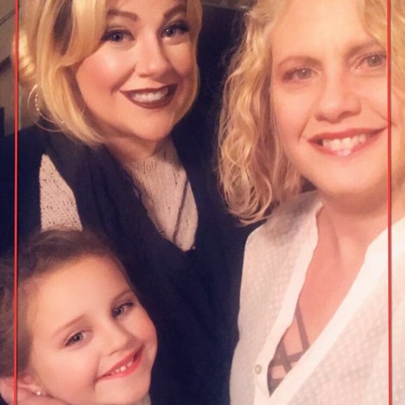 Meet your Posher, Michele - Picture 3 of 4